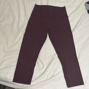 Lululemon good condition maroon color align leg size 6